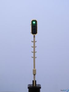 Schweizer Hauptsignal mit LEDs und kurzem Mast