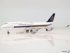 SINGAPORE AIRLINES 747-400